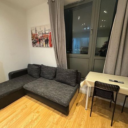 Comfortable - Cosy - Budget Studios In City Center Лондон Экстерьер фото
