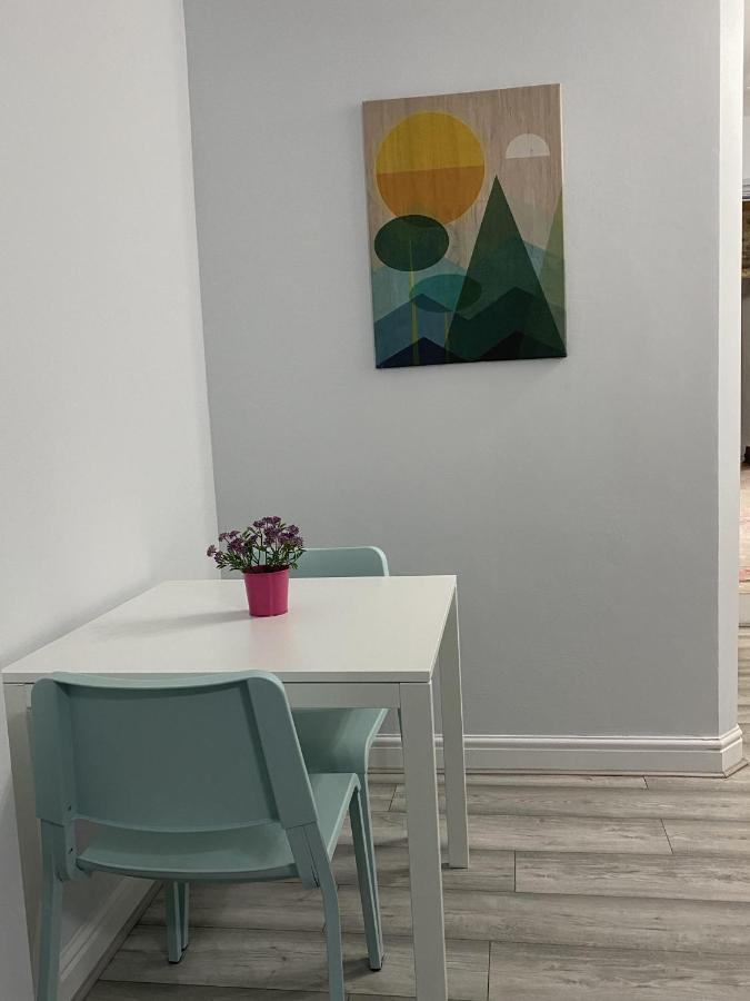 Comfortable - Cosy - Budget Studios In City Center Лондон Экстерьер фото