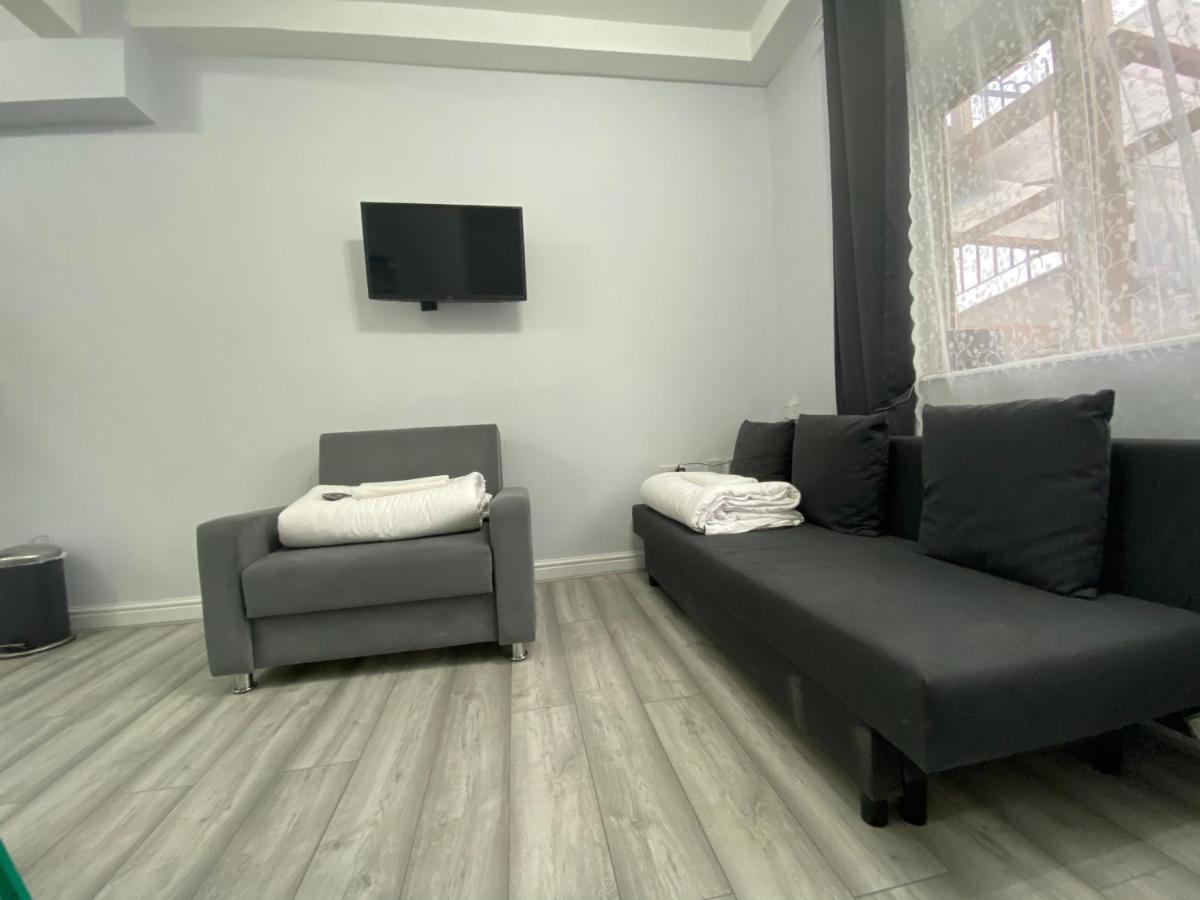 Comfortable - Cosy - Budget Studios In City Center Лондон Экстерьер фото