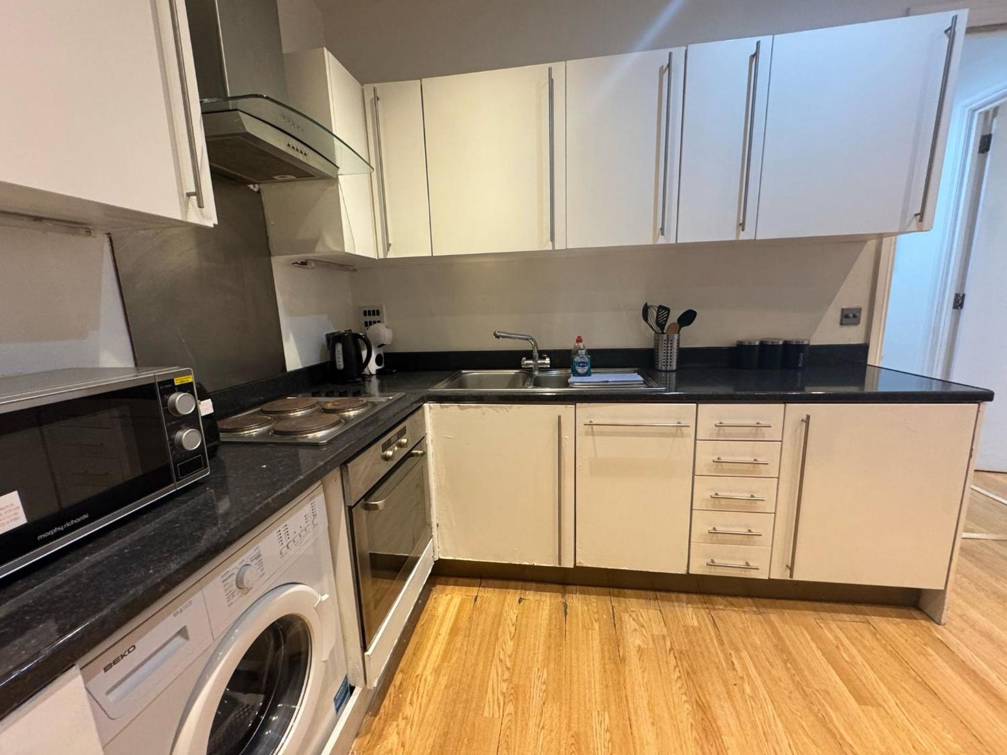 Comfortable - Cosy - Budget Studios In City Center Лондон Экстерьер фото