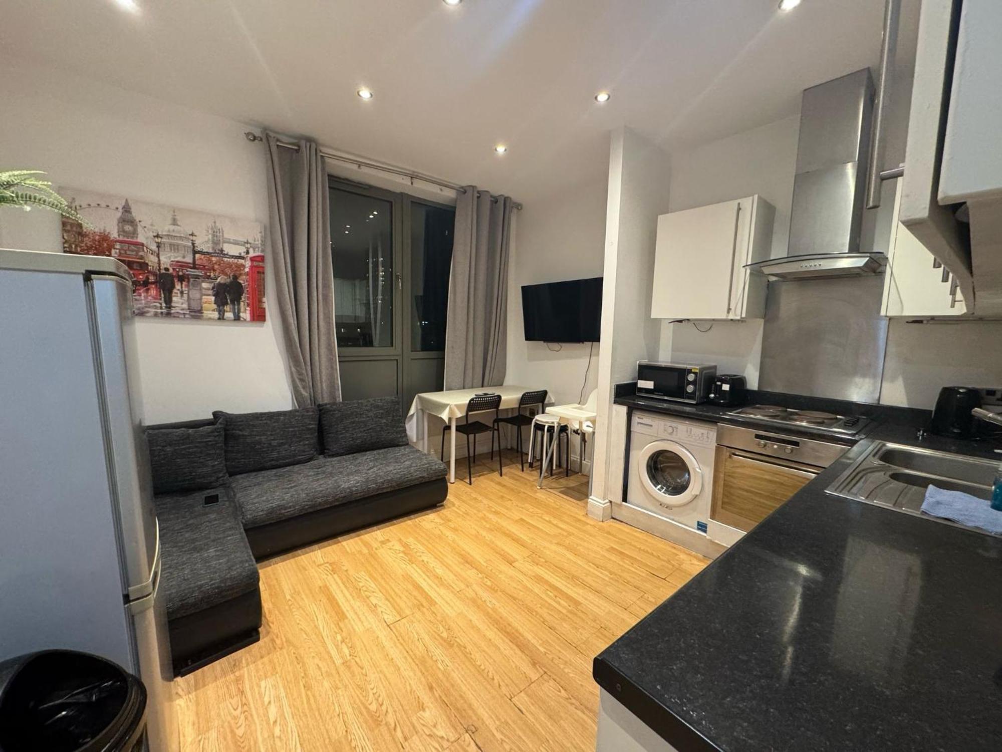 Comfortable - Cosy - Budget Studios In City Center Лондон Экстерьер фото
